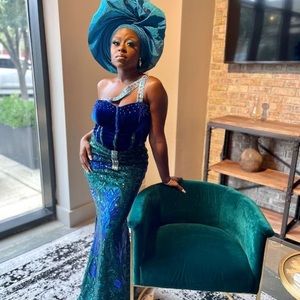 Meet your Posher, Eniola